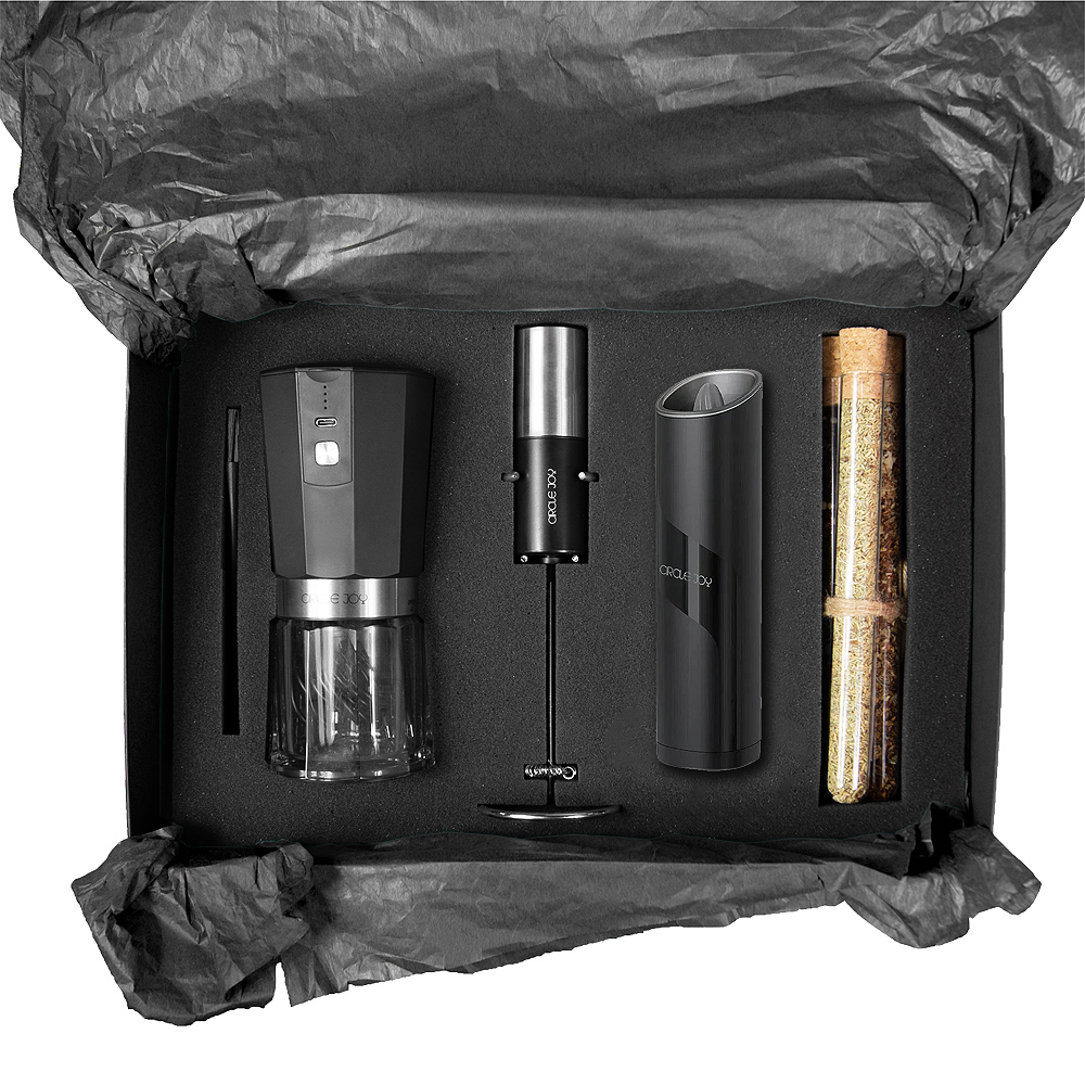 Набор подарочный Solution Quadro (мельница для кофе, мельница для соли и специй, вспениватель молока, набор специй) Набор подарочный Solution Quadro (мельница для кофе, мельница для соли и специй, вспениватель молока, набор специй)