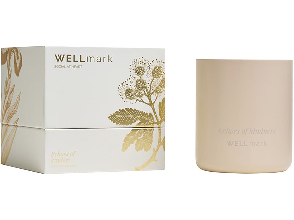 Ароматическая свеча Wellmark "Echoes of Kindness"- Ecru бежевый