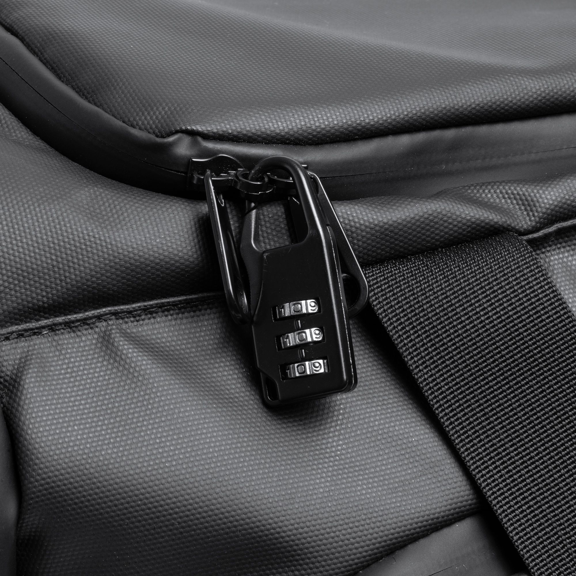 Сумка-рюкзак спортивная FANTOM, чёрный