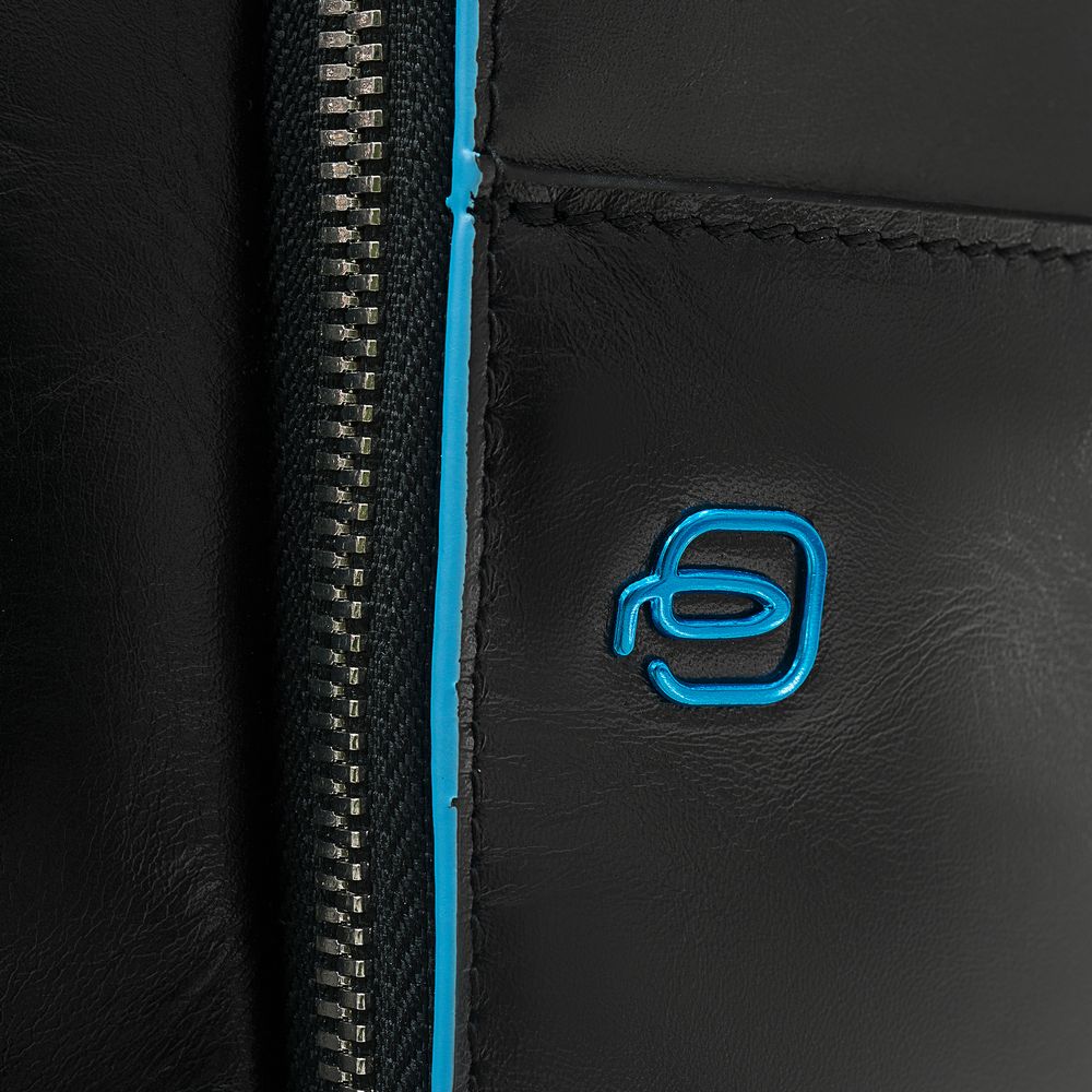 Сумка с отделением для ноутбука Piquadro Blue Square, черная Сумка с отделением для ноутбука Piquadro Blue Square, черная
