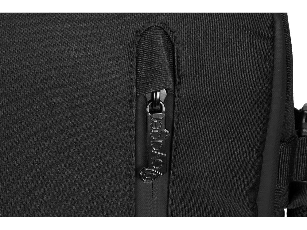 Водостойкий рюкзак-трансформер Convert для ноутбука 15", черный