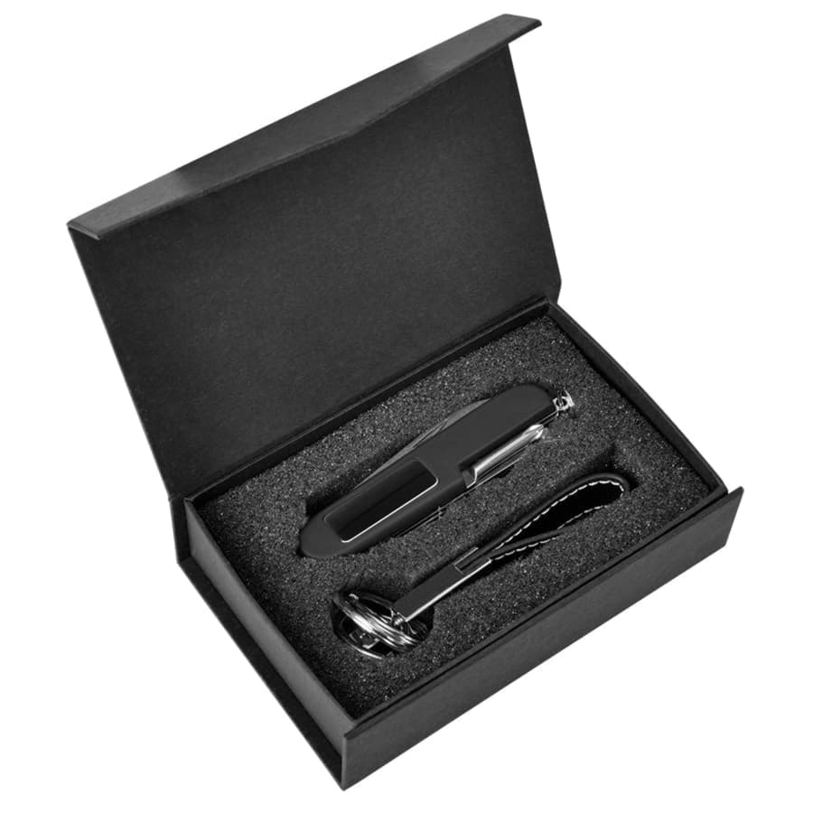 Набор: нож многофункциональный (9 функций) и брелок; 13,5х9х3,5 см; металл, резина, искусственная кожа