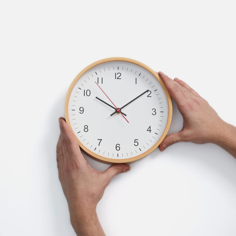 Часы Benty, белые