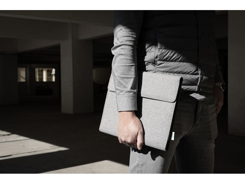 Портфолио А4 из RPET с отделением для ноутбука "NotyFolio Eco", 20 л FSC бумаги, серый