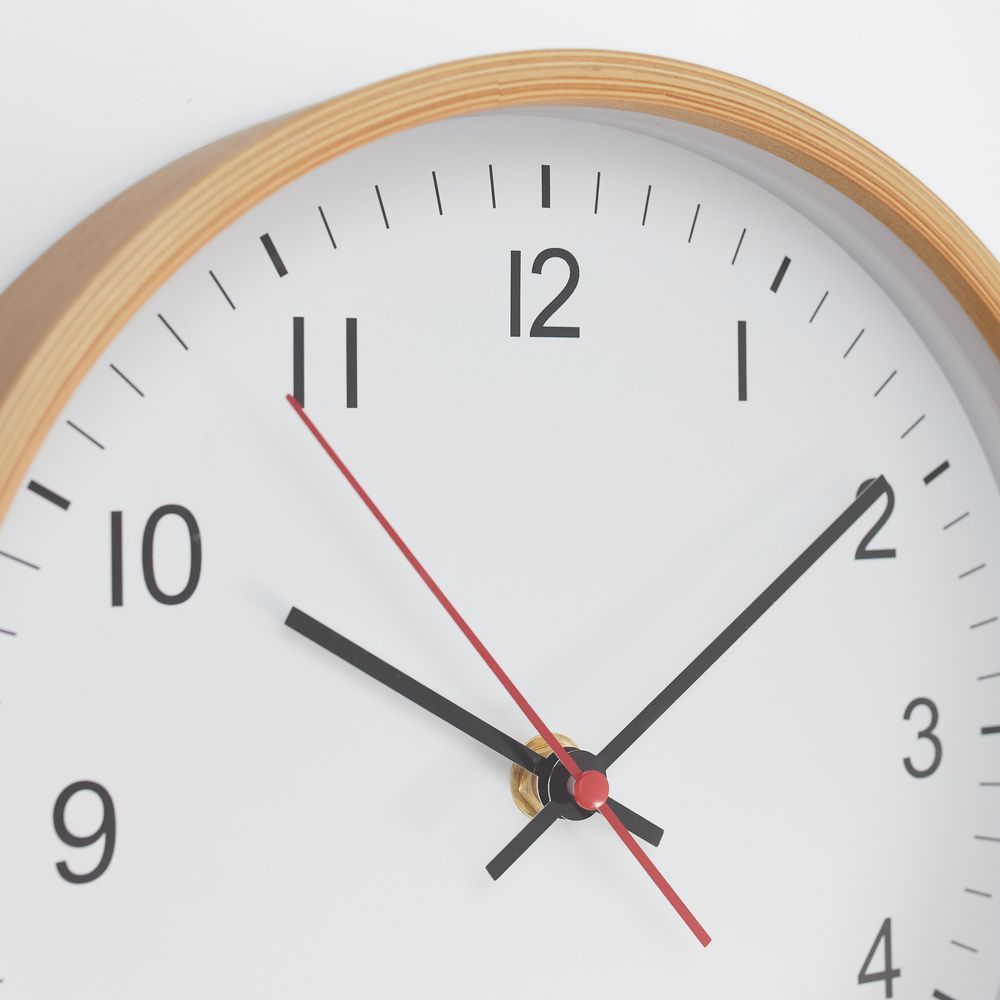 Часы Benty, белые