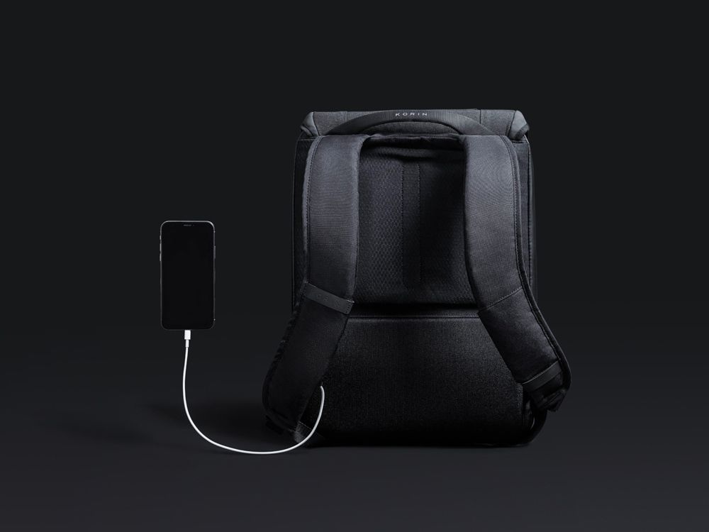Водостойкий антикражный рюкзак Clickpack для ноутбука 15.6", черный